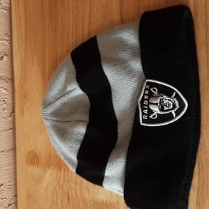 New Era NFL Raiders black and grey beanie